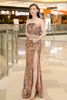 Dạ hội kim sa cúp ngực
