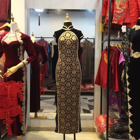 Sườn Xám Nhung Phối Yếm