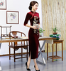 Sườn Xám Nhung Hoa Mai