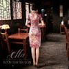 Sườn xám lụa qua gối sắc xuân