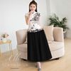 SX rời áo hoa chân váy đen