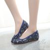 Giầy vải gấm