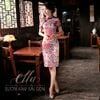 Sườn xám lụa qua gối sắc xuân