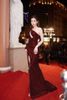 Dạ hội kim sa lệch vai tay dài