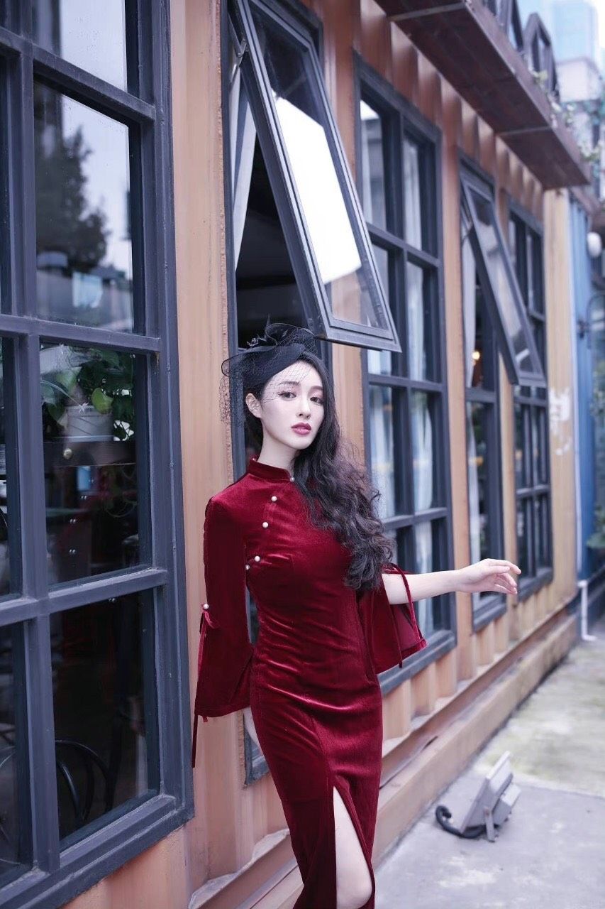 Sườn Xám Nhung Tay Bèo