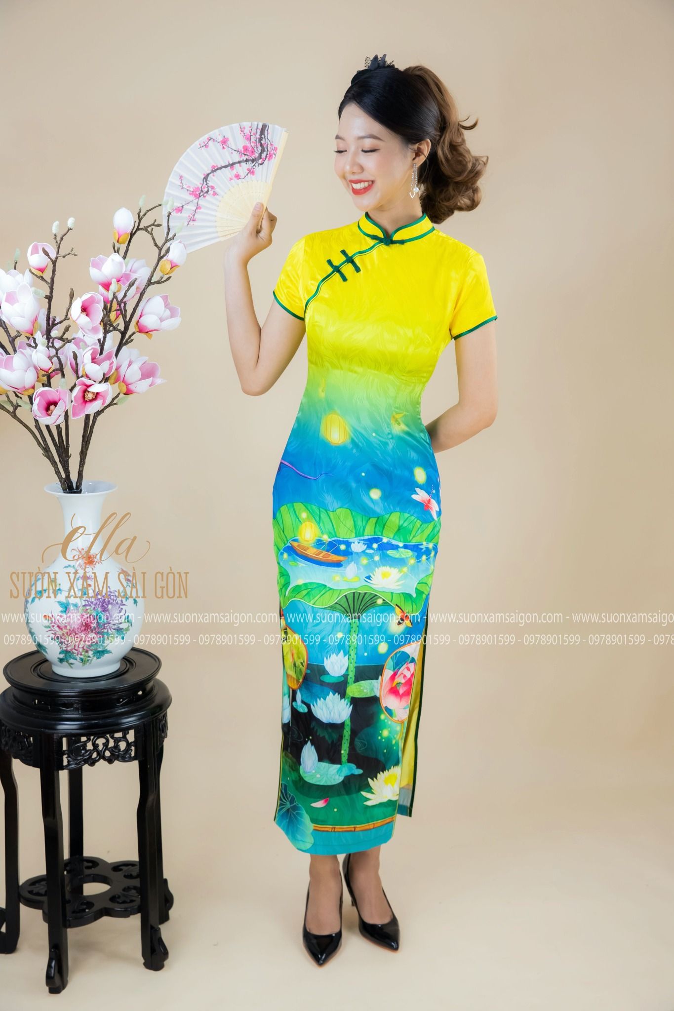 Sườn Xám Gấm Dệt Hoa Sen 2 Lai
