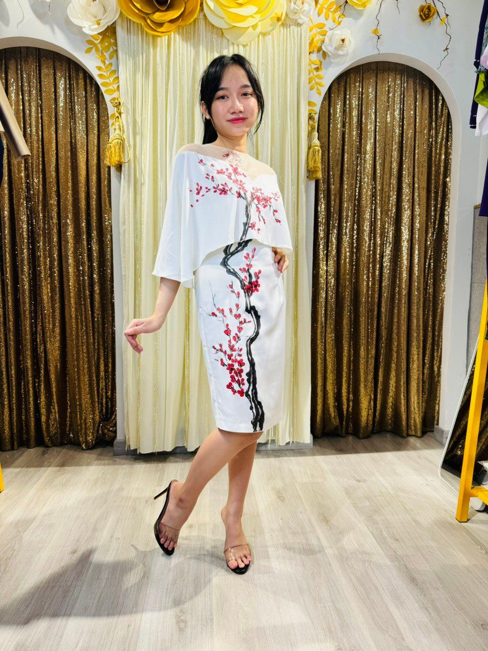 Đầm Cánh Dơi Cành Đào