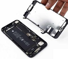 Thay màn hình iPhone 7 Plus lấy liền