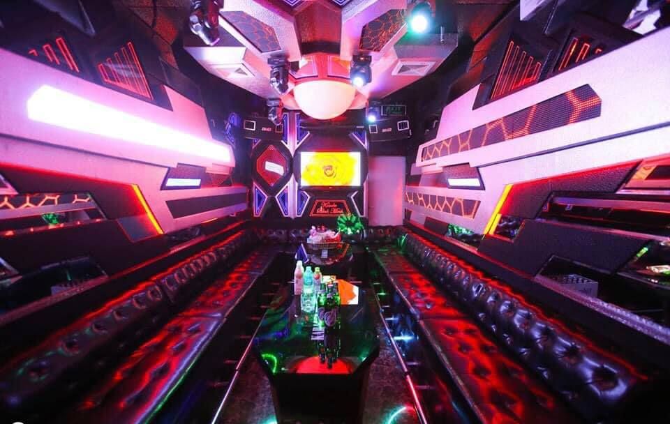 Karaoke Bình Minh - 223 Phúc Tân