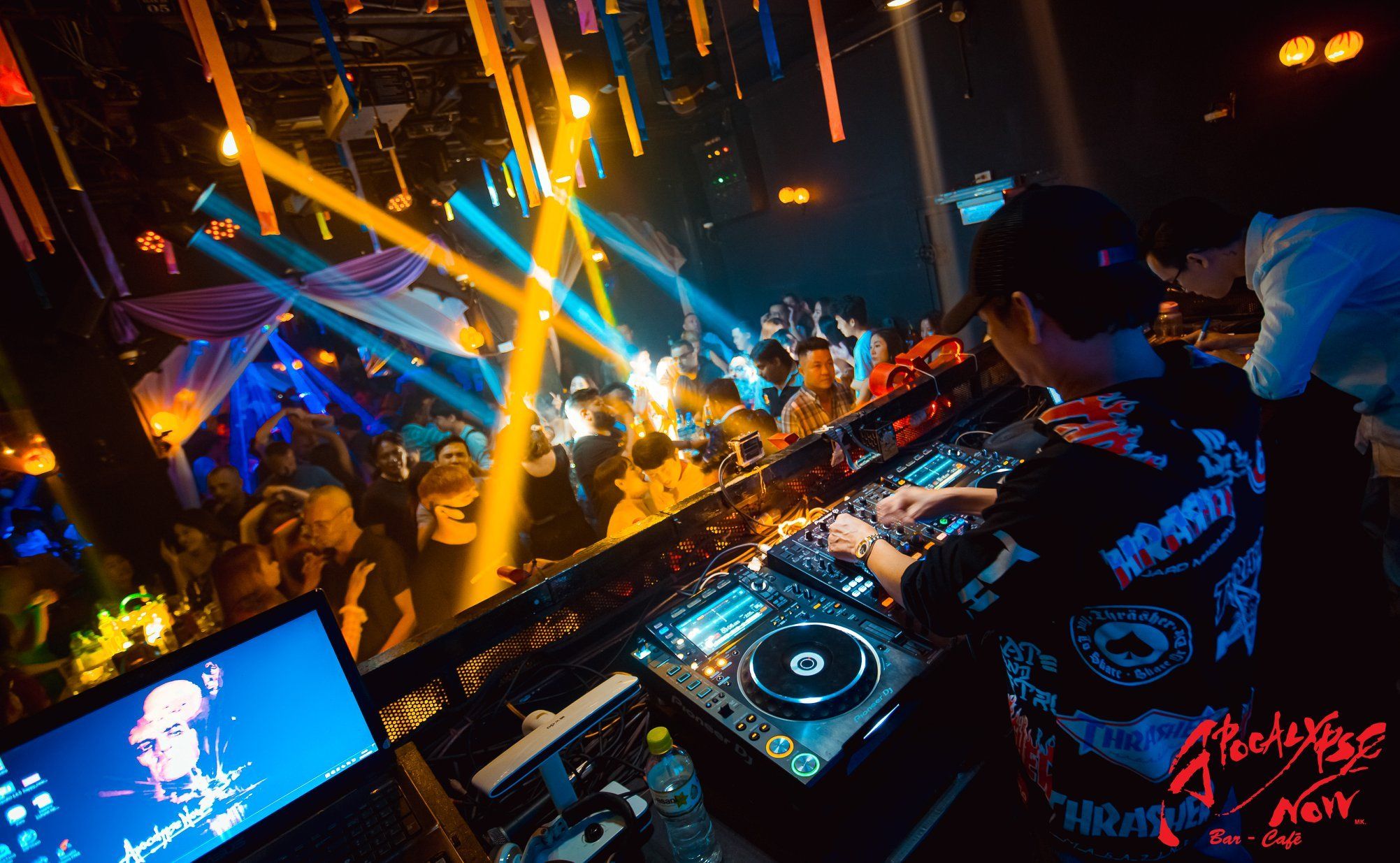 Apocalypse Now Sai Gon - 2F Thi Sách