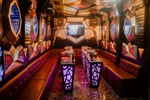 Karaoke Suối Nhạc - 61 Hoàng Văn Thái