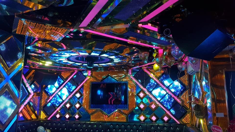 Karaoke Micro Vàng - Khu Phố Tây Vĩnh Phú 38