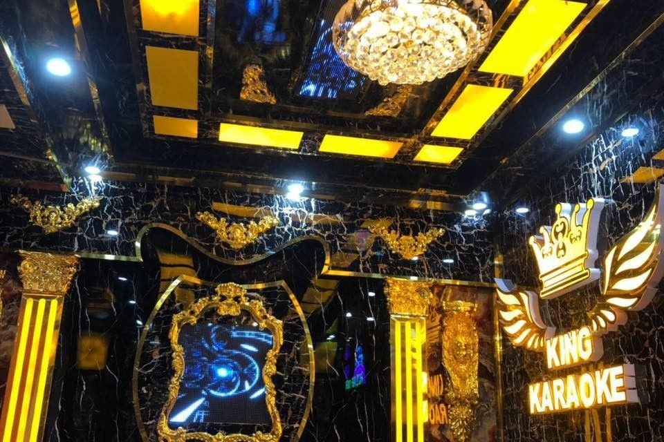 Karaoke King - 4/81 Nguyễn Huệ