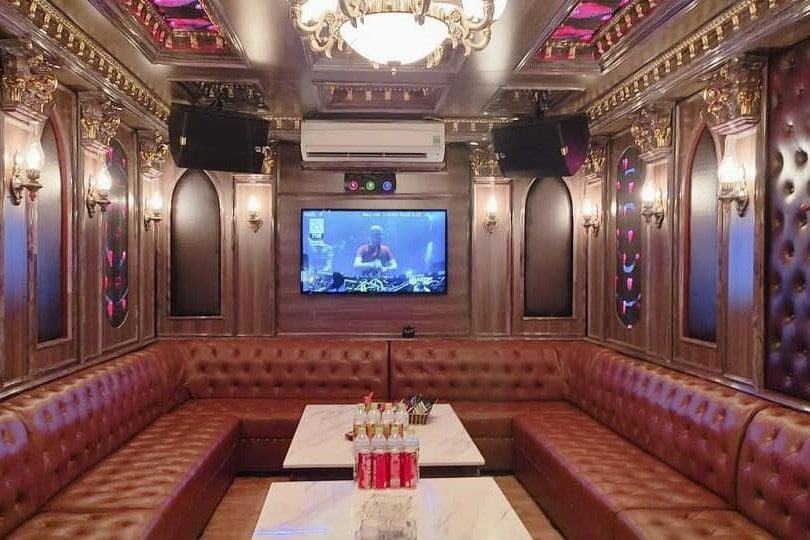 Karaoke Napoleon - 8 Miếu Đầm