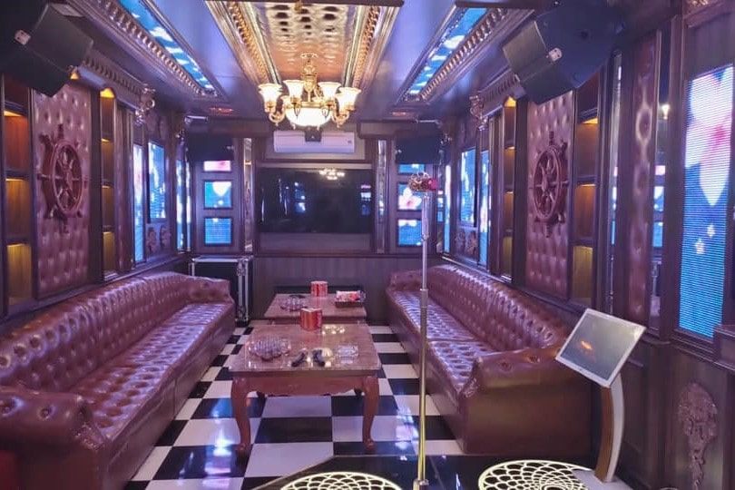 Karaoke Napoleon - 8 Miếu Đầm