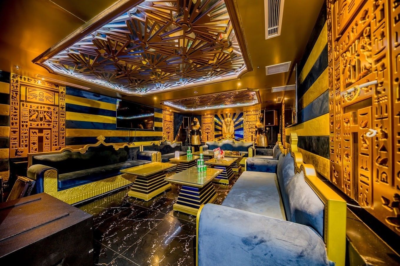 Karaoke Quốc Tế - 9 Nguyễn Thiện Thuật