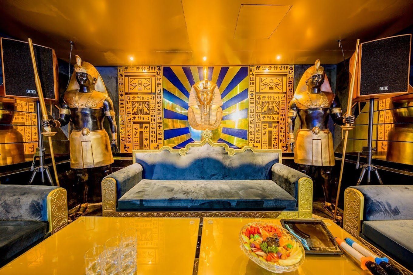 Karaoke Quốc Tế - 9 Nguyễn Thiện Thuật