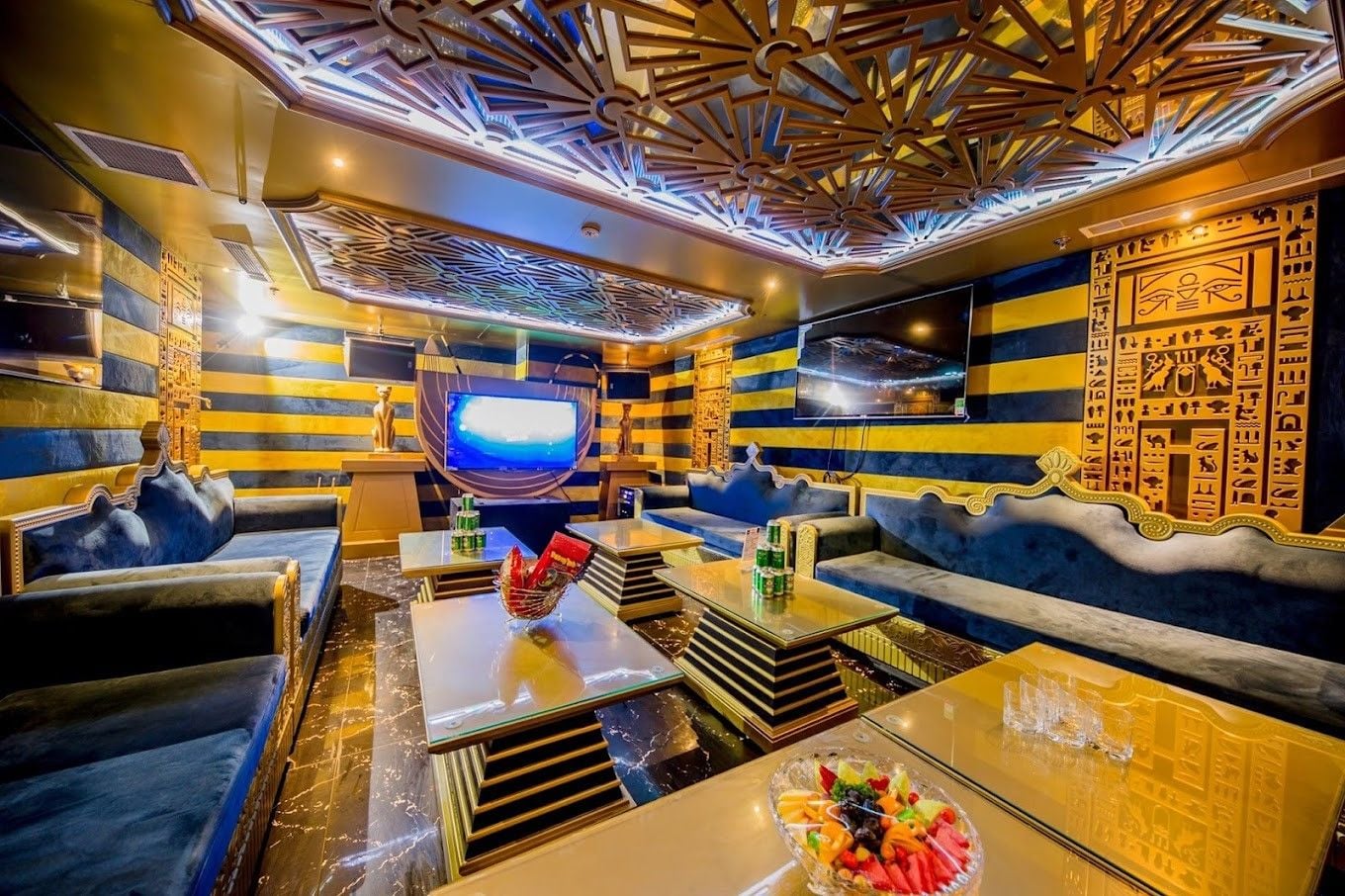 Karaoke Quốc Tế - 9 Nguyễn Thiện Thuật