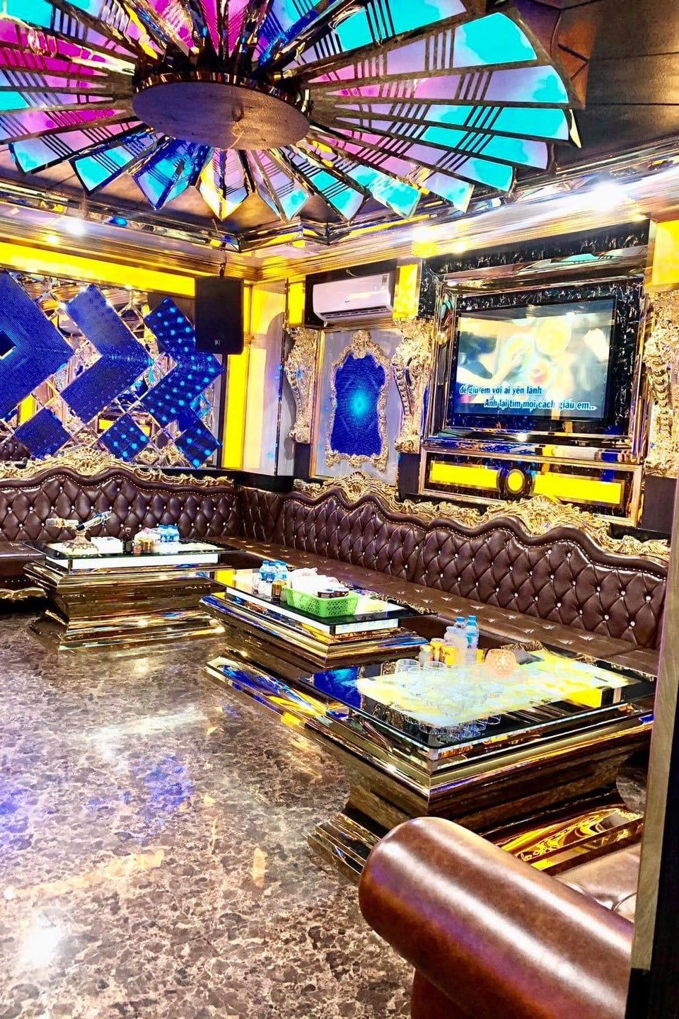 Karaoke Palace KTV - 135 Nghi Tàm