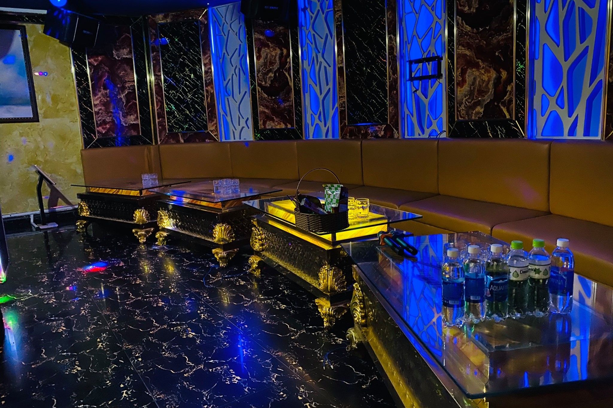 Karaoke Phượng Hoàng - 534 Lê Hồng Phong