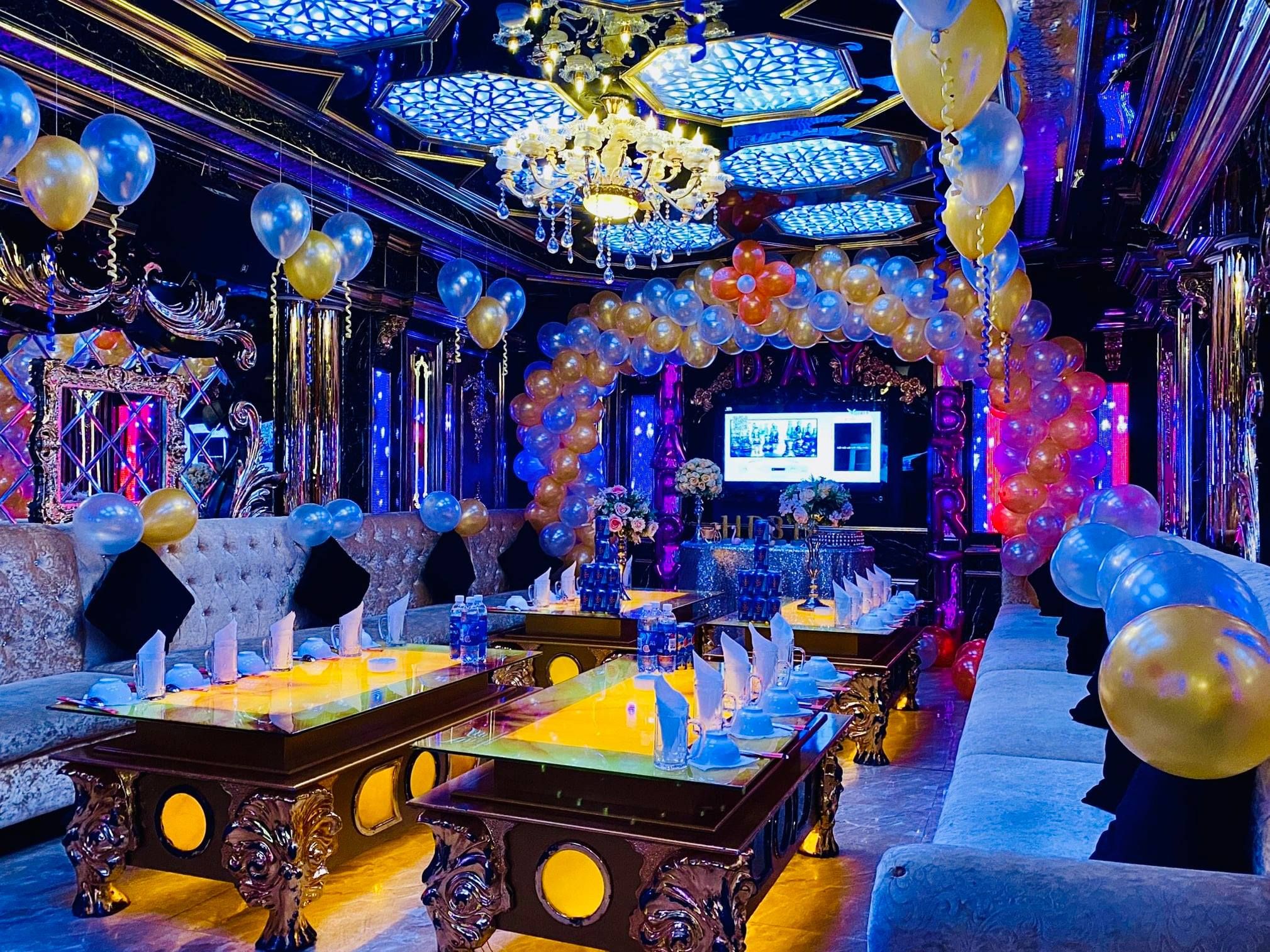 Karaoke Sinh Đôi Super VIP - 450A Nguyễn Thị Thập