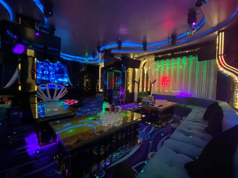 Karaoke Long Châu - 279 Bình Long