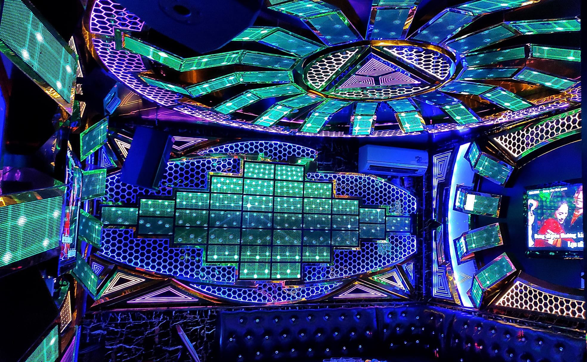 Karaoke Ngọc Trai Đen - 76 Nguyễn Trường Tộ