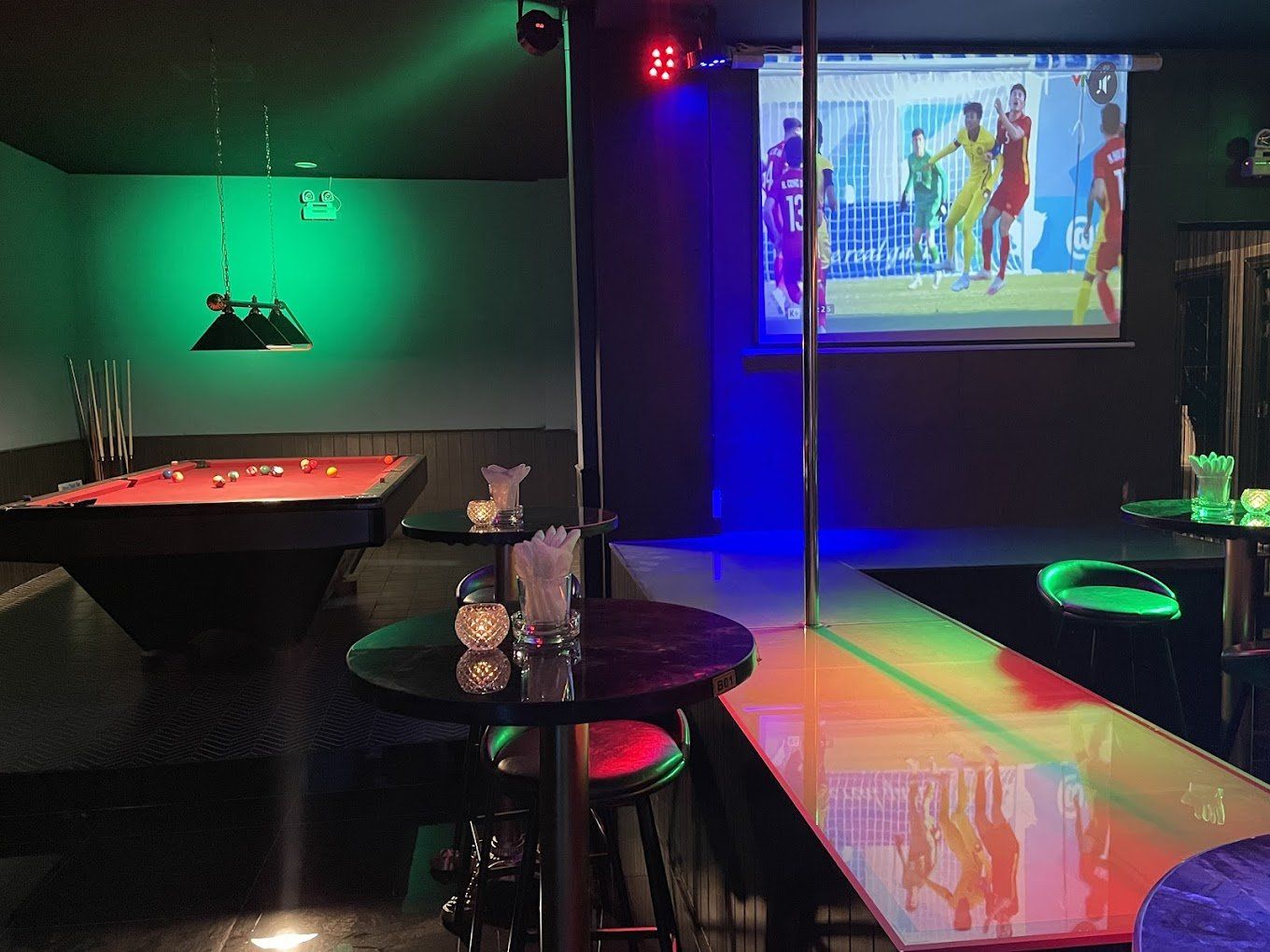 Mirage Bar Saigon - 48 - 50 Huỳnh Thúc Kháng