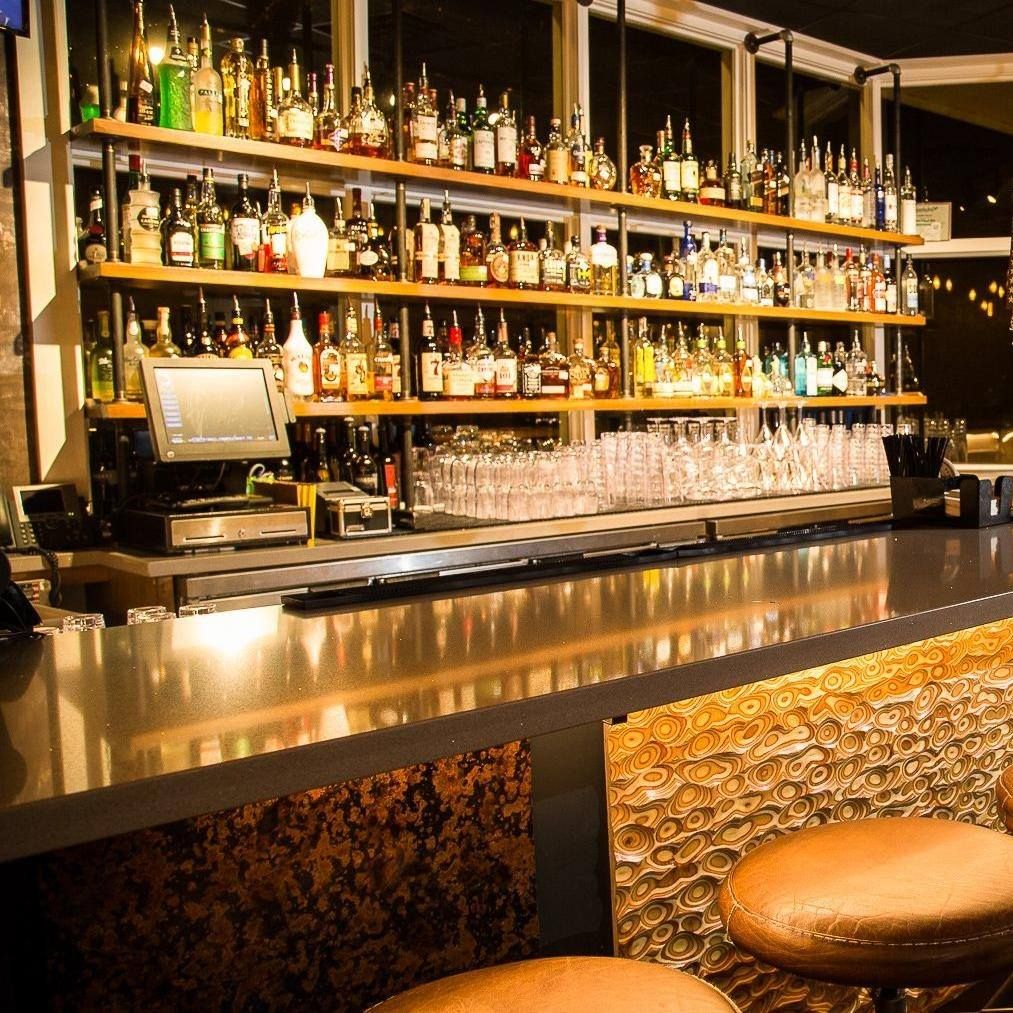 LAYLA BAR - 15B/98 Lê Thánh Tôn