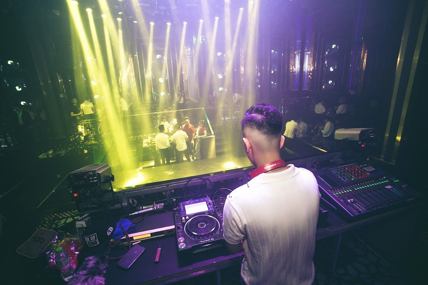 Sunshine Club - 336 Đường 351