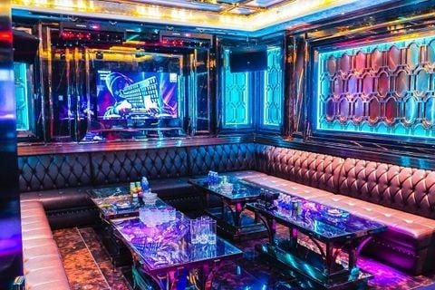 Karaoke 71 - 71 Sương Nguyệt Ánh