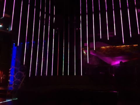 Luxury Lounge - 271 Quan Hoa