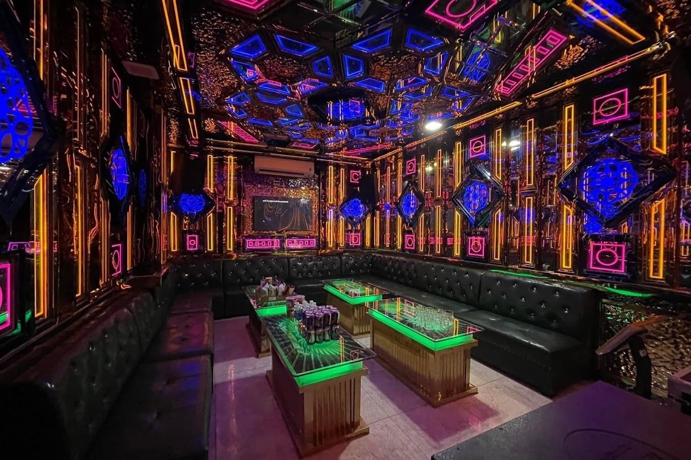 Karaoke Mai Phương - 96/14 Nguyễn Thị Thập