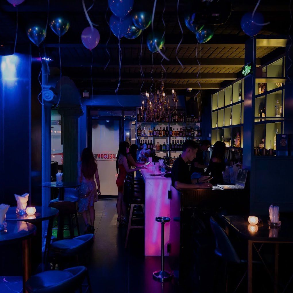 Mirage Bar Saigon - 48 - 50 Huỳnh Thúc Kháng