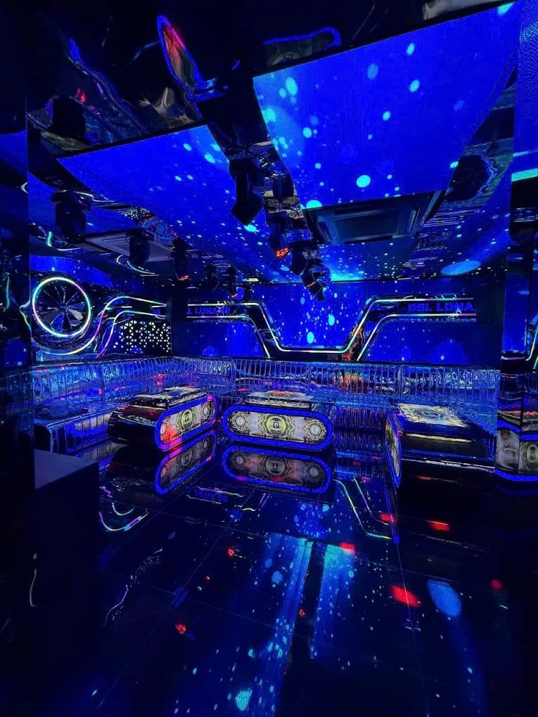Karaoke DEL LUNA 69 - 165 Nguyễn Văn Cừ