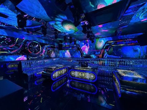 Karaoke DEL LUNA 69 - 165 Nguyễn Văn Cừ