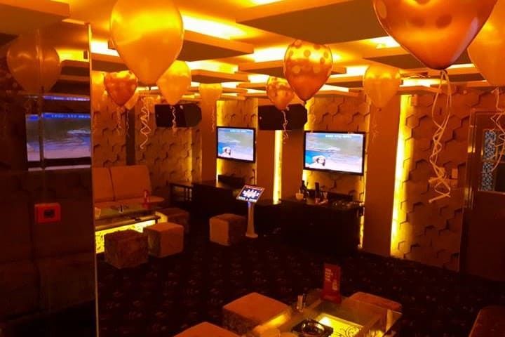 Karaoke BOSS KTV - 27 - 29 - 31 Đường 9A