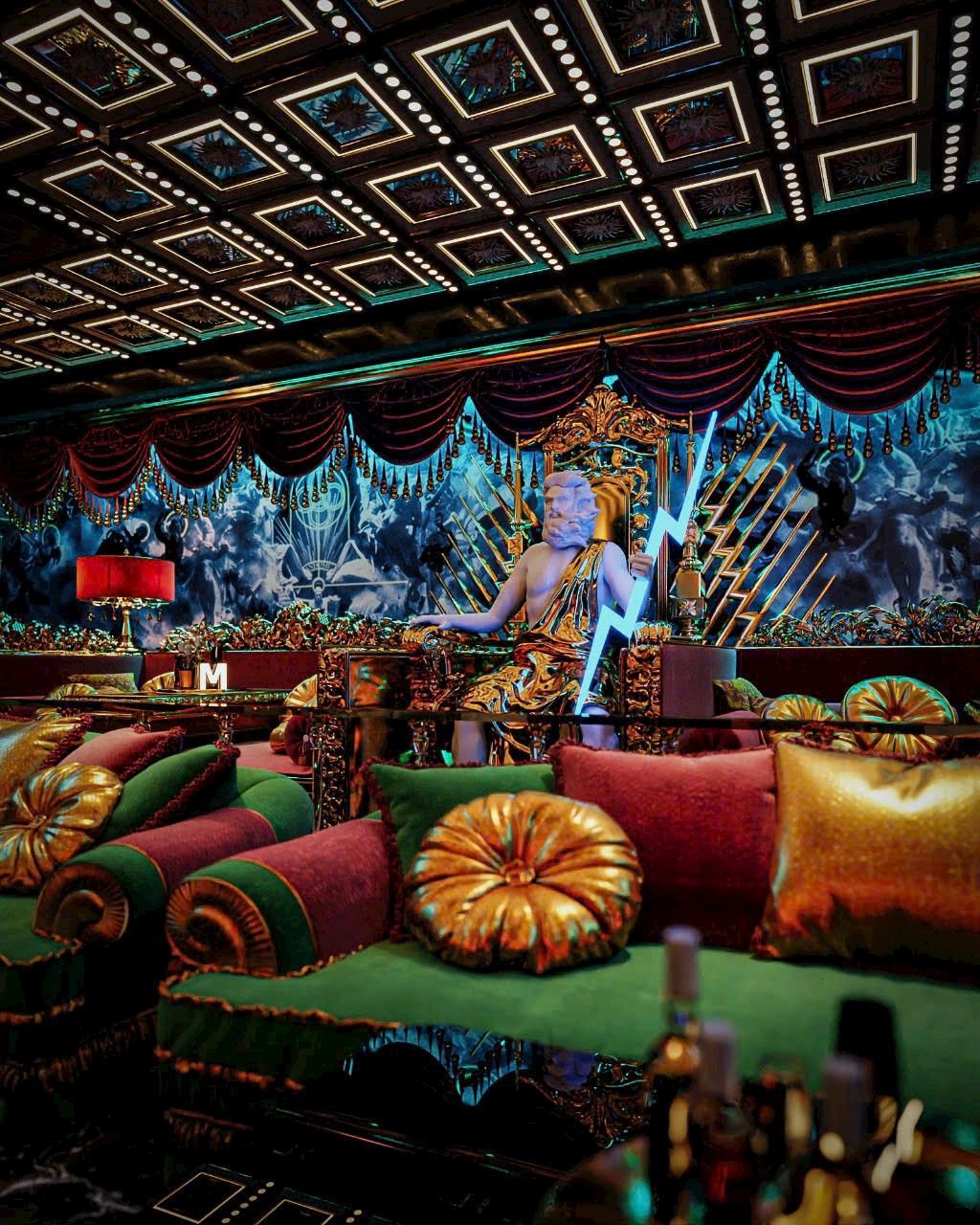 Maxim Lounge - 13 - 15 - 17 Đồng Khởi