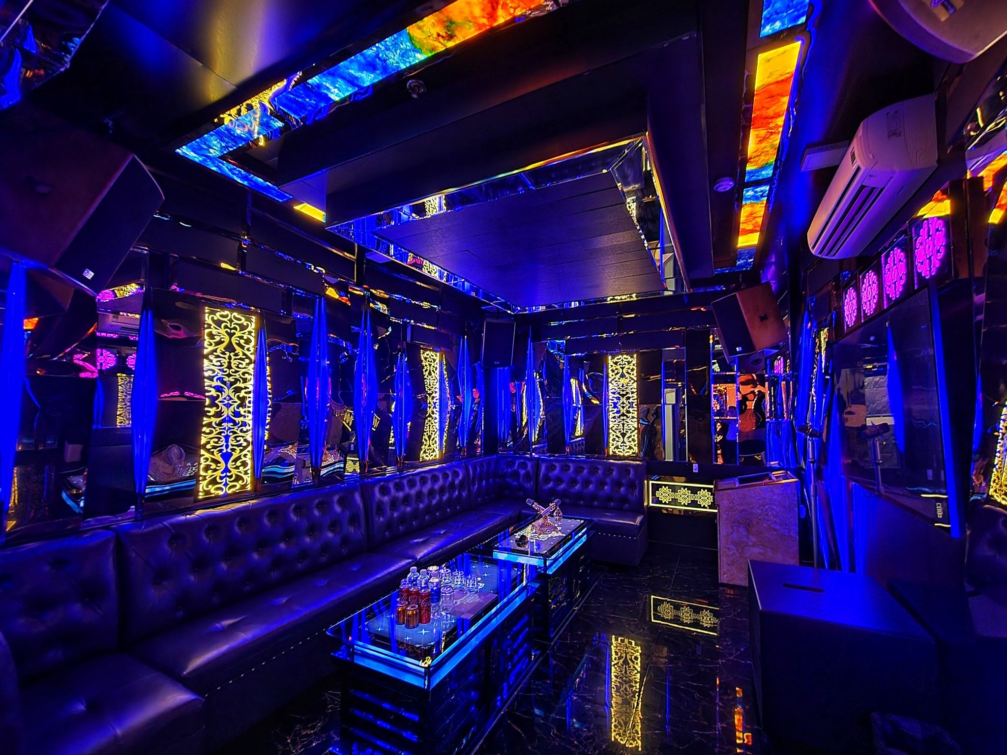 Karaoke Galaxy - 66/7 Song Hành