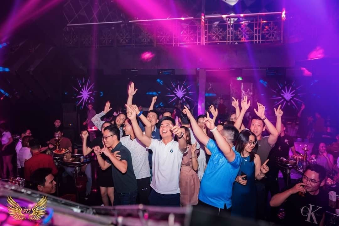 777 CLUB - 127 Trần Văn Khéo