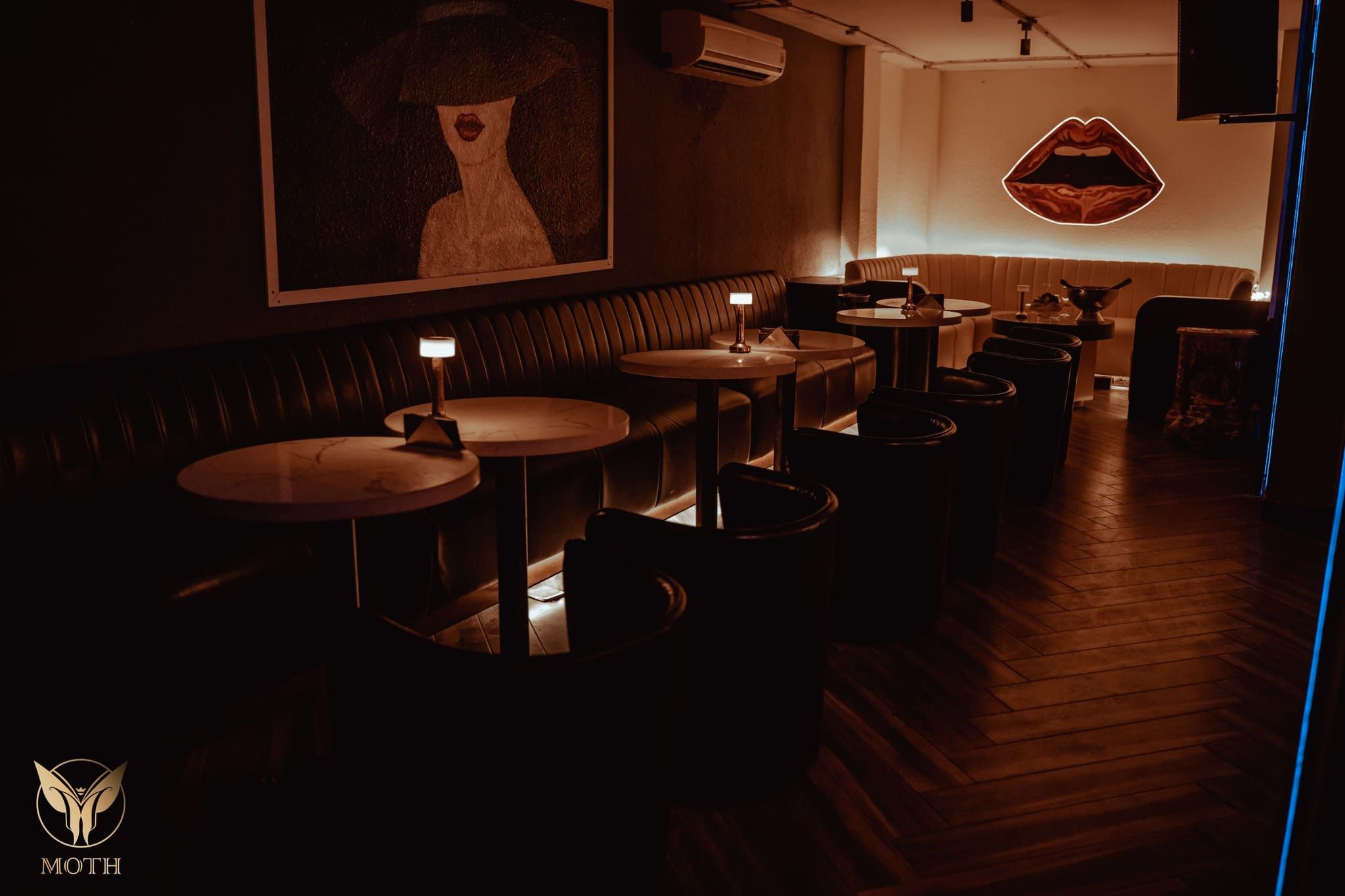 MOTH - Lounge & Mixology - 2C Lê Phụng Hiểu