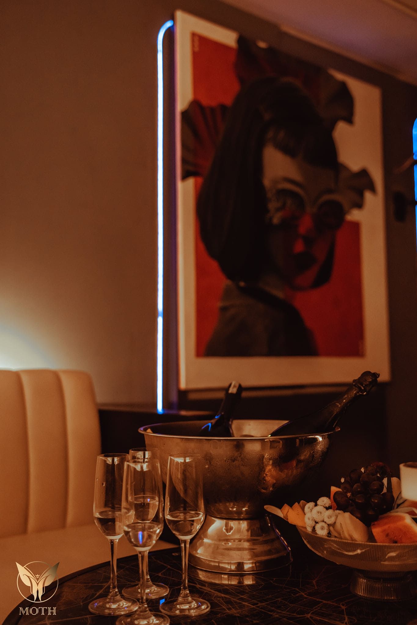 MOTH - Lounge & Mixology - 2C Lê Phụng Hiểu