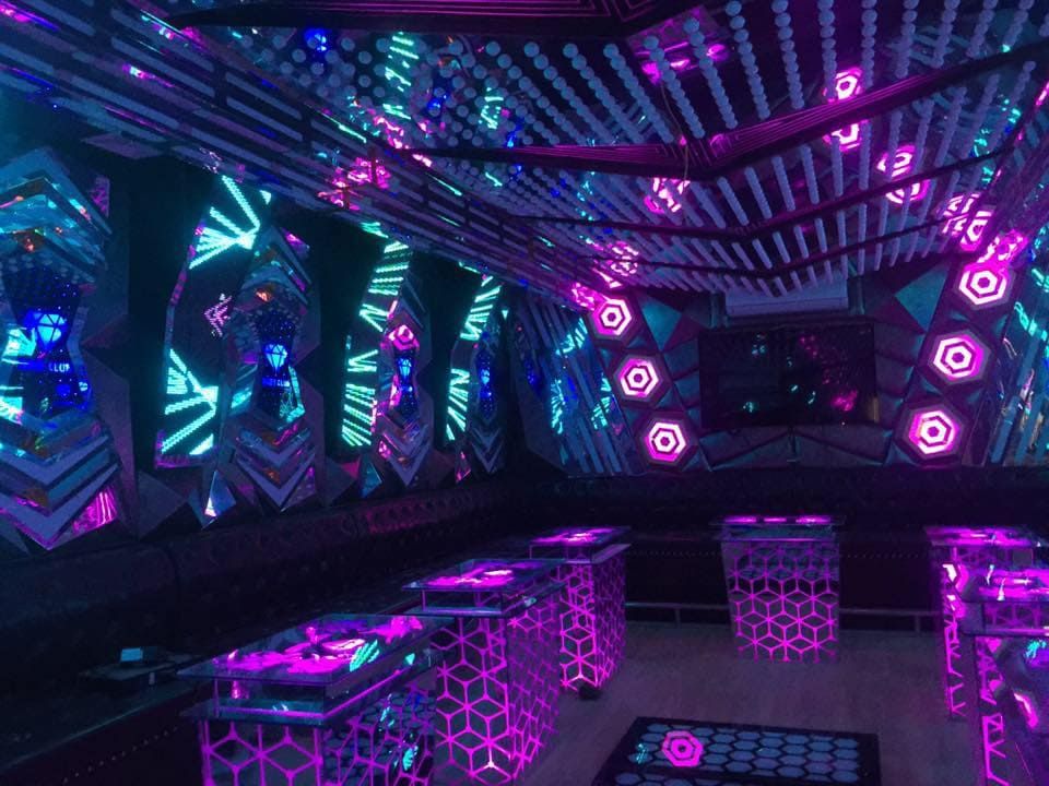 Karaoke Queen Club - 12 Trần Duy Hưng