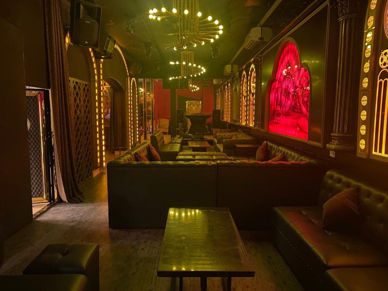 Opec Lounge - 126 Xuân Diệu