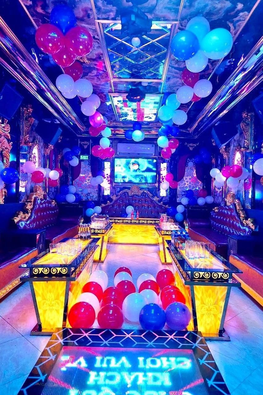 Karaoke Luxury Hà Thành - 668 Kim Giang