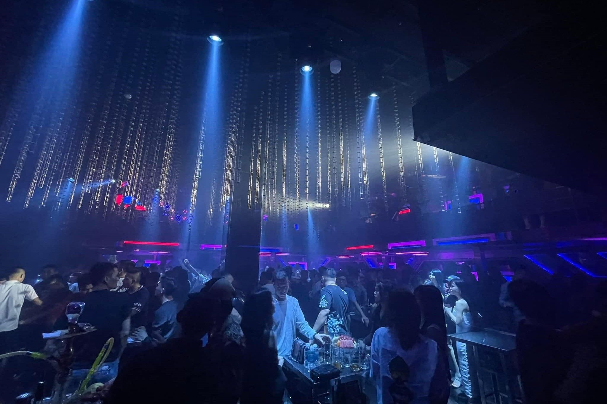 Lam Kinh Club - 30 Đại Lộ Lê Lợi