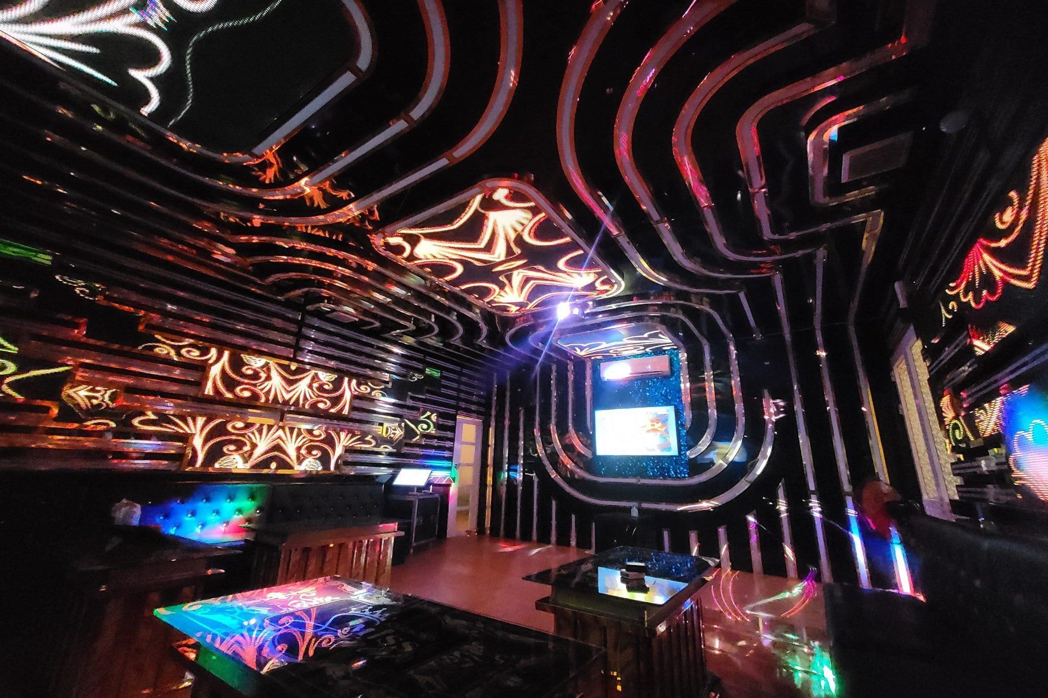 Karaoke Miss Sài Gòn 1 - 851 Đường 30/4