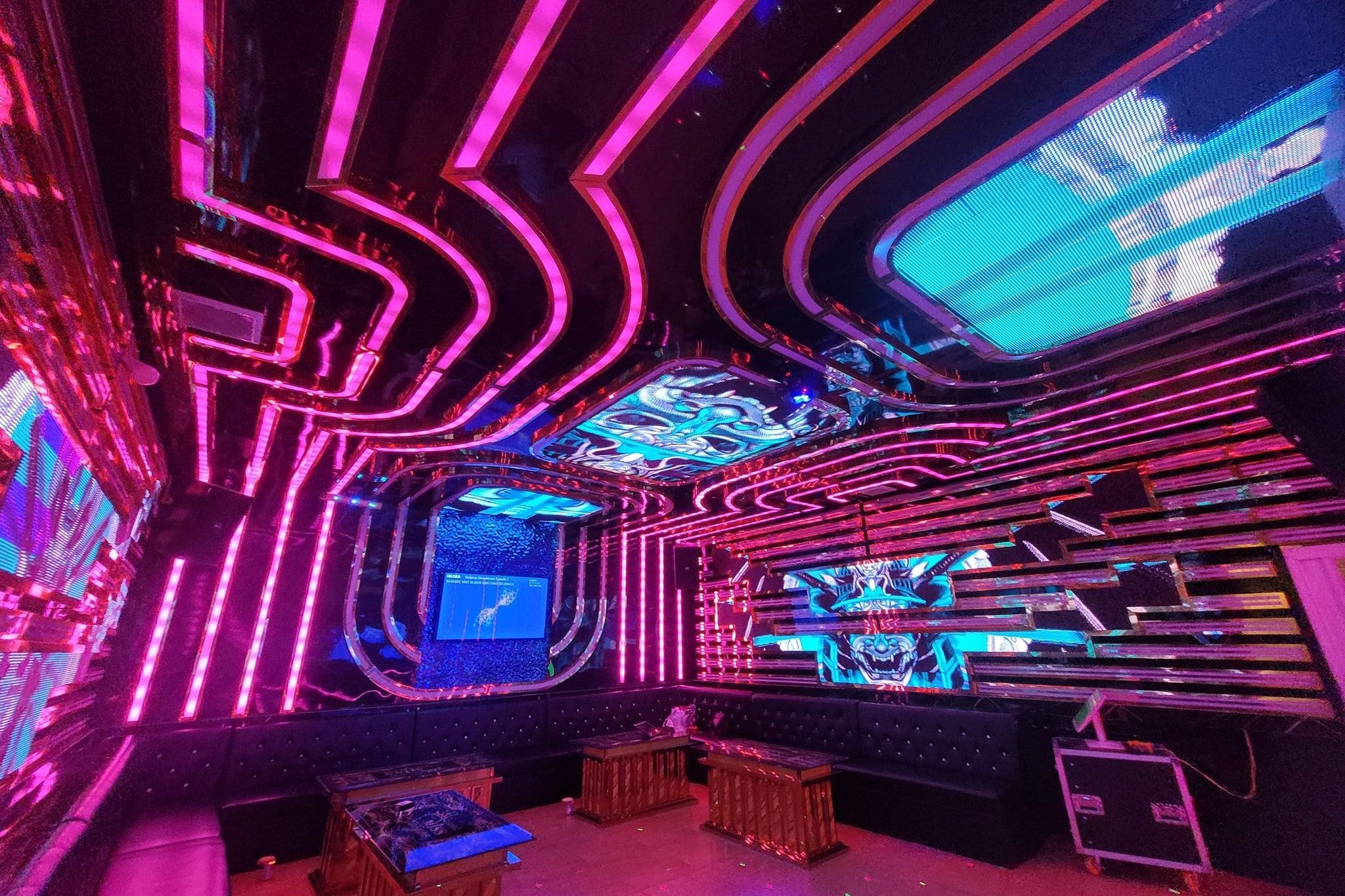 Karaoke Miss Sài Gòn 1 - 851 Đường 30/4