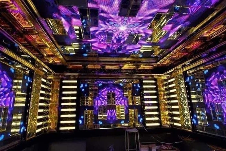 Karaoke Cadillac - 51 Đường B6