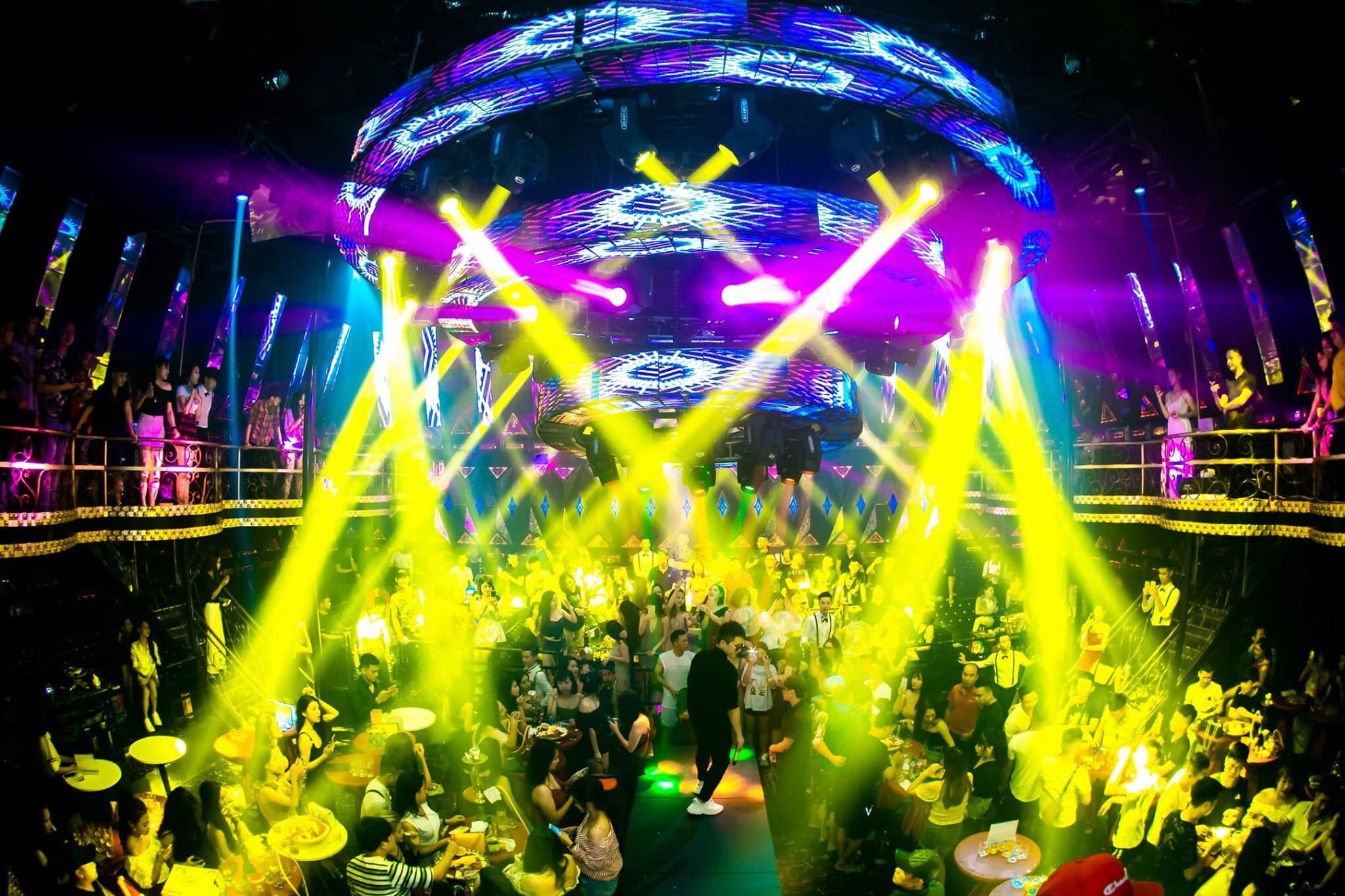 Angel Club - 1 Chùa Dận